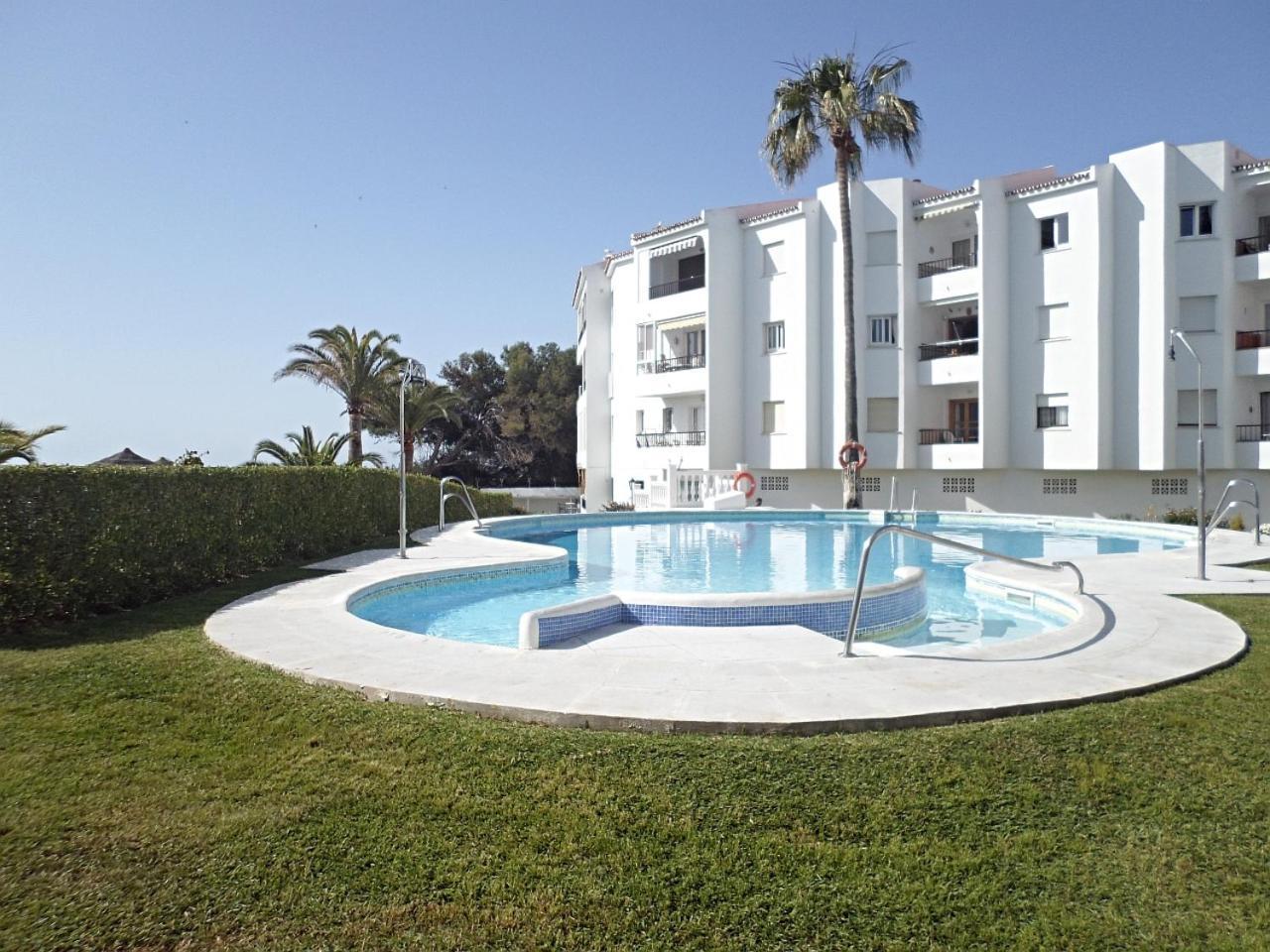 Palmeras 9 Menyber Appartamento Nerja